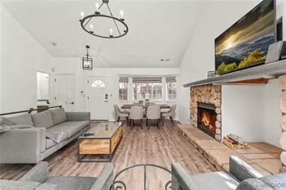 1242 Evergreen Lane, Lake Arrowhead, CA 92352 - Photo 13