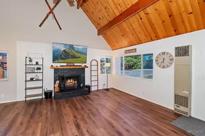 642 Villa Grove Avenue, Big Bear City, CA 92314 - Photo 27