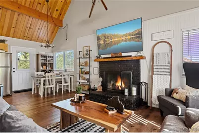 642 Villa Grove Avenue, Big Bear City, CA 92314 - Photo 3