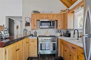 642 Villa Grove Ave, Big Bear City, CA 92314 - Photo 29