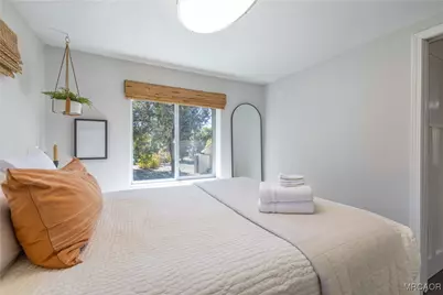 39470 North Shore Drive, Fawnskin, CA 92333 - Photo 11