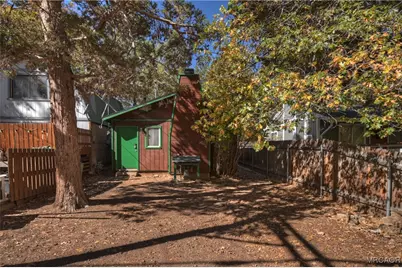 402 Highland Lane, Sugarloaf, CA 92386 - Photo 33