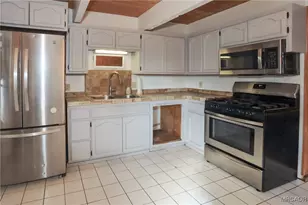 1092 Dumas Ln, Big Bear City, CA 92314 - Photo 11