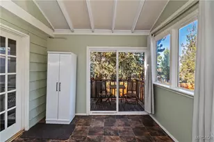 811 Leonard Ln, Sugarloaf, CA 92386 - Photo 9