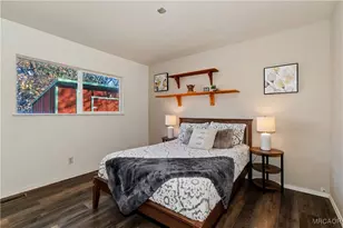 811 Leonard Ln, Sugarloaf, CA 92386 - Photo 11