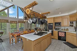 28220 Bern Ln, Lake Arrowhead, CA 92352 - Photo 11