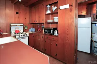 42690 Sonoma Dr, Big Bear Lake, CA 92315 - Photo 19