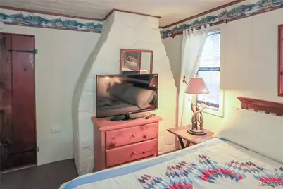 42690 Sonoma Drive, Big Bear Lake, CA 92315 - Photo 9