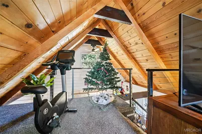 1026 W Country Club Boulevard, Big Bear City, CA 92314 - Photo 17