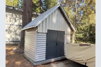 31120 Mountain Oak Drive, Running Springs, CA 92382 - Photo 41