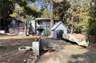 31120 Mountain Oak Dr, Running Springs, CA 92382 - Photo 5