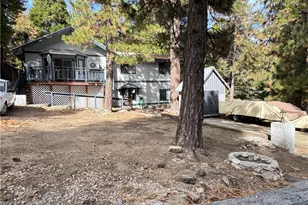 31120 Mountain Oak Dr, Running Springs, CA 92382 - Photo 3