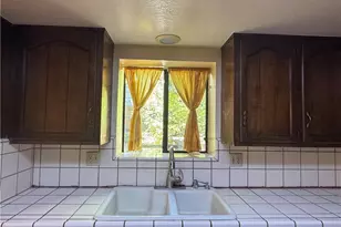 31120 Mountain Oak Dr, Running Springs, CA 92382 - Photo 23