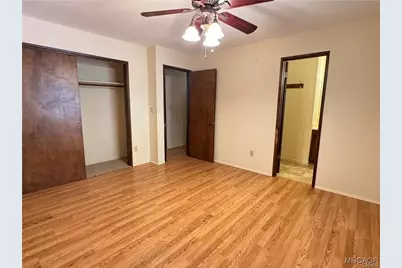 31120 Mountain Oak Drive, Running Springs, CA 92382 - Photo 29