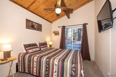 335 W Sherwood Boulevard, Big Bear City, CA 92314 - Photo 13
