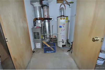 1419 Klamath Road, Big Bear City, CA 92314 - Photo 29