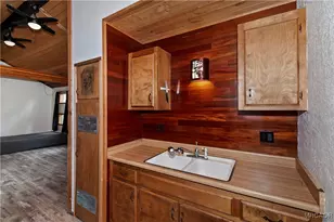 305 Wabash Ln, Sugarloaf, CA 92386 - Photo 19