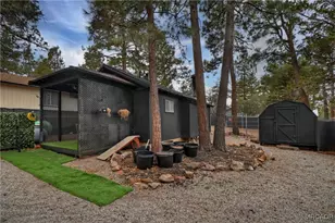 305 Wabash Ln, Sugarloaf, CA 92386 - Photo 25