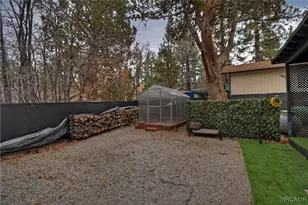 305 Wabash Ln, Sugarloaf, CA 92386 - Photo 21