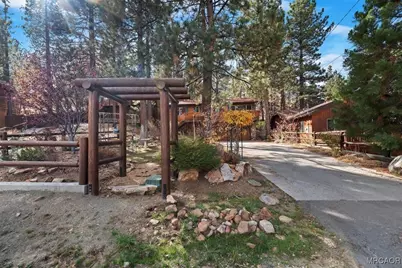 432 Temple Lane, Big Bear Lake, CA 92315 - Photo 33