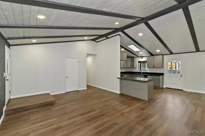 42736 Tannenbaum Platz, Big Bear Lake, CA 92315 - Photo 7