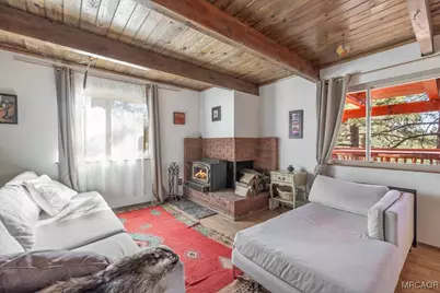 44185 Timron Lane, Sugarloaf, CA 92386 - Photo 9