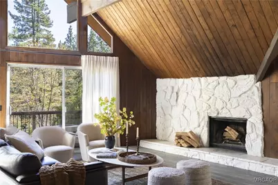 572 Brentwood Drive, Lake Arrowhead, CA 92352 - Photo 3