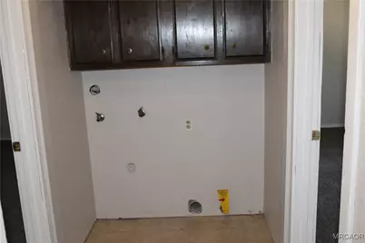 413 W North Shore Drive, Big Bear City, CA 92314 - Photo 9