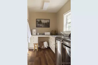 1010 Black Oaks Drive, Lake Arrowhead, CA 92352 - Photo 7