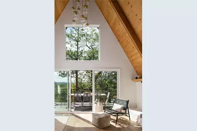 1340 Yosemite Drive, Lake Arrowhead, CA 92352 - Photo 3