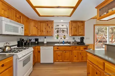 42369 Eagle Ridge Drive, Big Bear Lake, CA 92315 - Photo 15