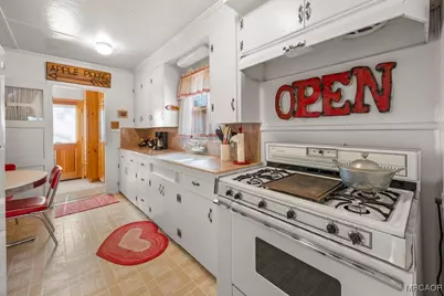39161 Buckthorn Road, Big Bear Lake, CA 92315 - Photo 9
