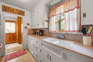 39161 Buckthorn Rd, Big Bear Lake, CA 92315 - Photo 11