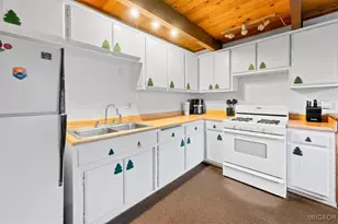 858 Norwood Ln, Big Bear City, CA 92314 - Photo 9