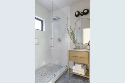 654 S Cumberland Drive, Lake Arrowhead, CA 92352 - Photo 29