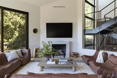 654 S Cumberland Drive, Lake Arrowhead, CA 92352 - Photo 7