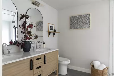 654 S Cumberland Drive, Lake Arrowhead, CA 92352 - Photo 31