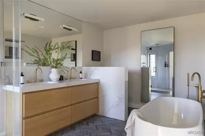 654 S Cumberland Drive, Lake Arrowhead, CA 92352 - Photo 17