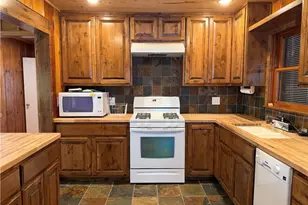 40226 Guinan Ln, Big Bear Lake, CA 92315 - Photo 11