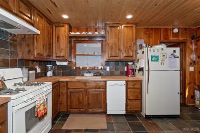 40226 Guinan Lane, Big Bear Lake, CA 92315 - Photo 13