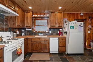 40226 Guinan Ln, Big Bear Lake, CA 92315 - Photo 13