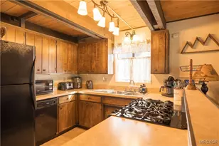 764 Panamint Mountain Dr, Big Bear City, CA 92314 - Photo 17