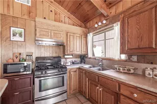 433 Catalina Rd, Big Bear Lake, CA 92315 - Photo 13