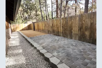 532 E Meadow Lane, Big Bear City, CA 92314 - Photo 15