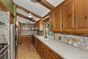 501 Wellsley, Lake Arrowhead, CA 92352 - Photo 9