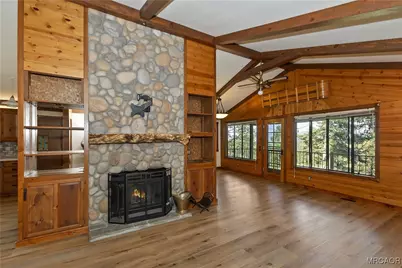 501 Wellsley, Lake Arrowhead, CA 92352 - Photo 7