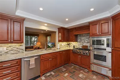 28018 Peninsula South Drive S, Lake Arrowhead, CA 92352 - Photo 13