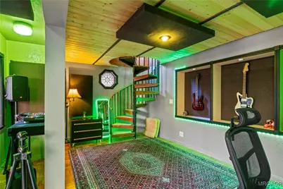 337 Wylerhorn Drive, Crestline, CA 92325 - Photo 43