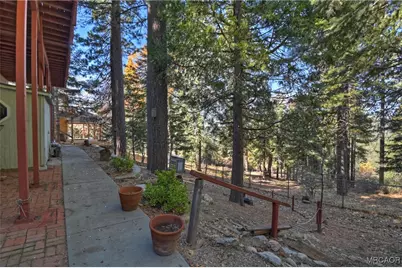 30580 Live Oak Drive, Running Springs, CA 92382 - Photo 19