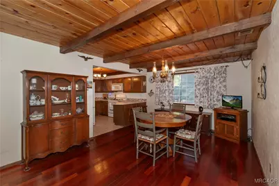 30580 Live Oak Drive, Running Springs, CA 92382 - Photo 9